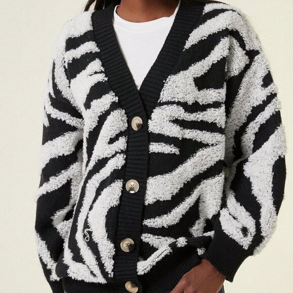 Black & White Casual Women's Graphic zebra Pattern Drop Shoulder Cardigan - Picture 4 of 6